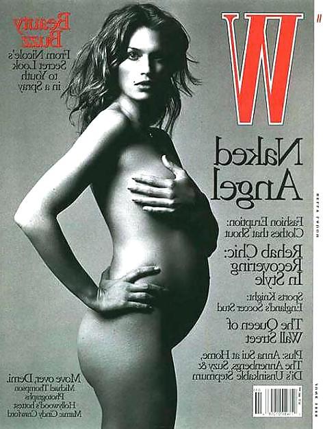 11P Pregnant celebrity magazine covers