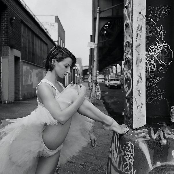 16P Ballerina's sexy feet