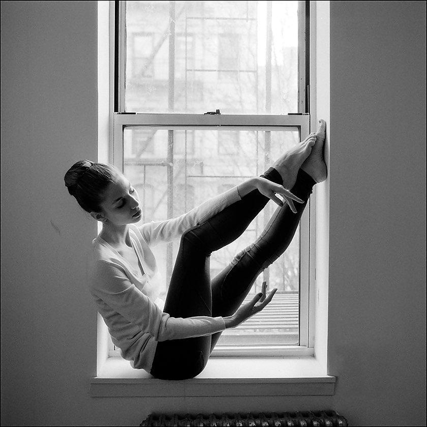 16P Ballerina's sexy feet