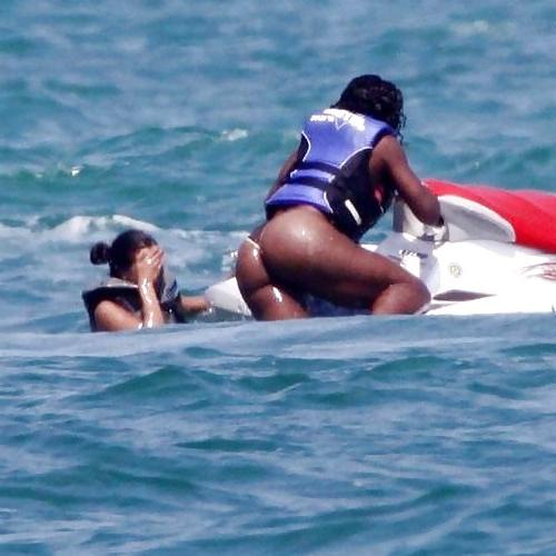 25P Celebs oops 23