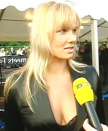 12P Abspritzen 10.13 - pics from vid (Franziska van Almsick)