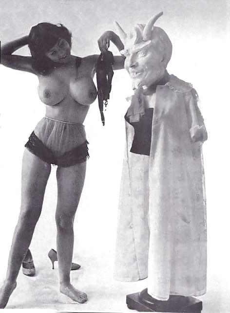 25P Vintage Tits.