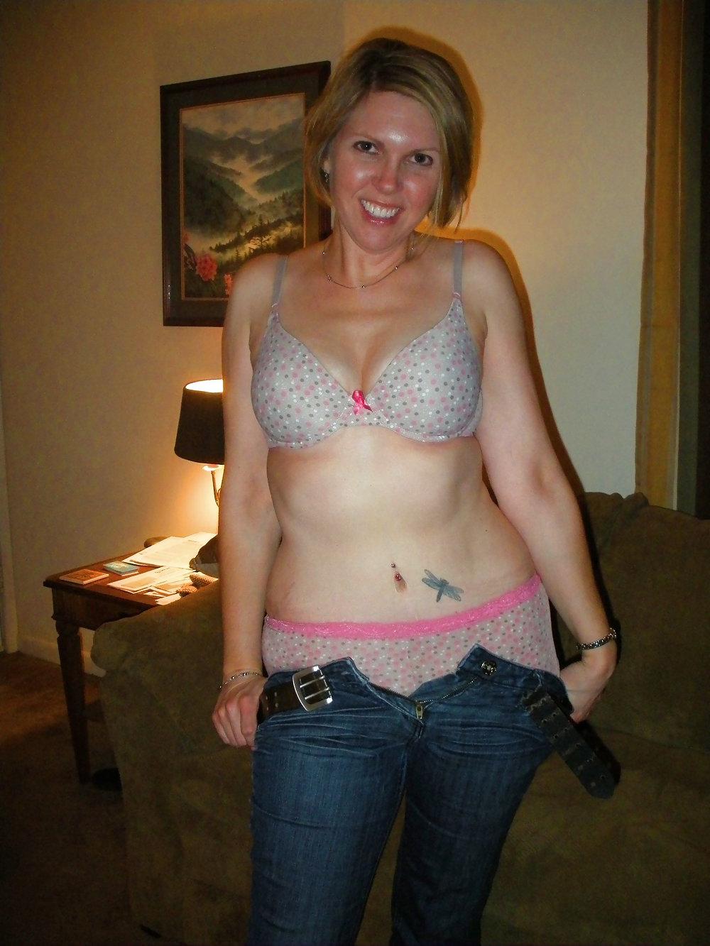 25P Exposed MILF