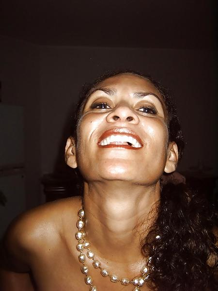 25P Hot Latina MILF Eva