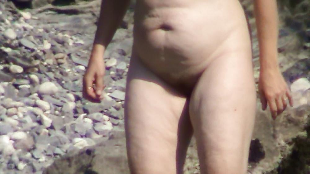 19P Nude beach,big tits,extreme ass