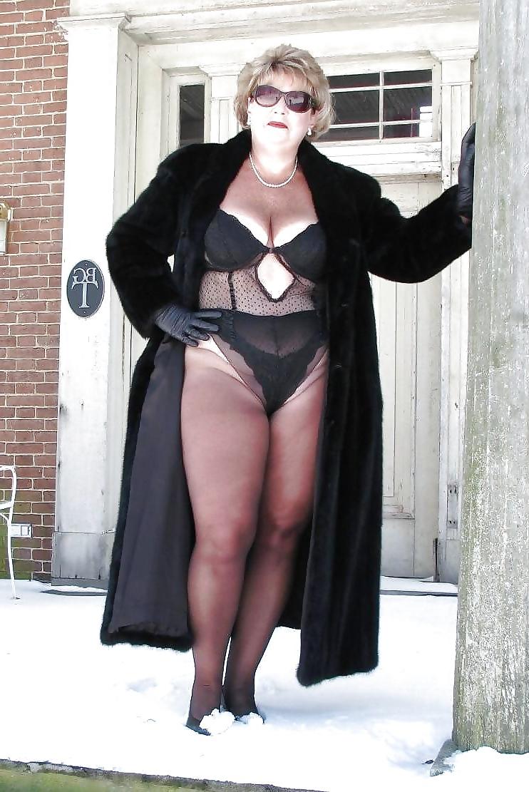 15P BBW and Mature 44 by Searcher1957