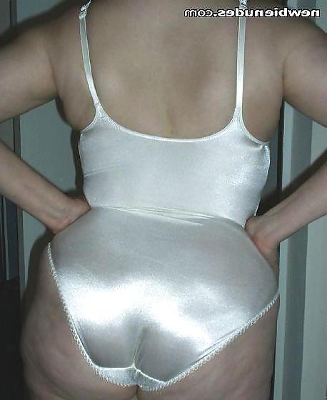 12P Mature women in lingerie
