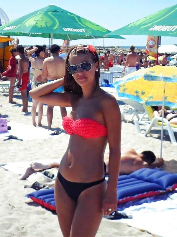 12P Italian girl: Florina