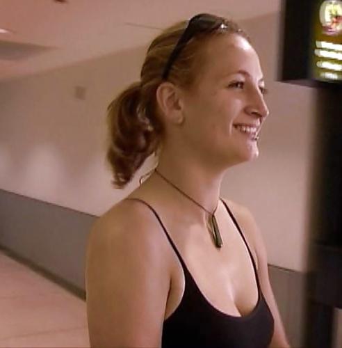 25P Zoe Bell 