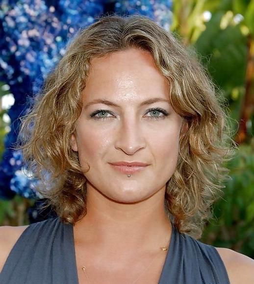 25P Zoe Bell 