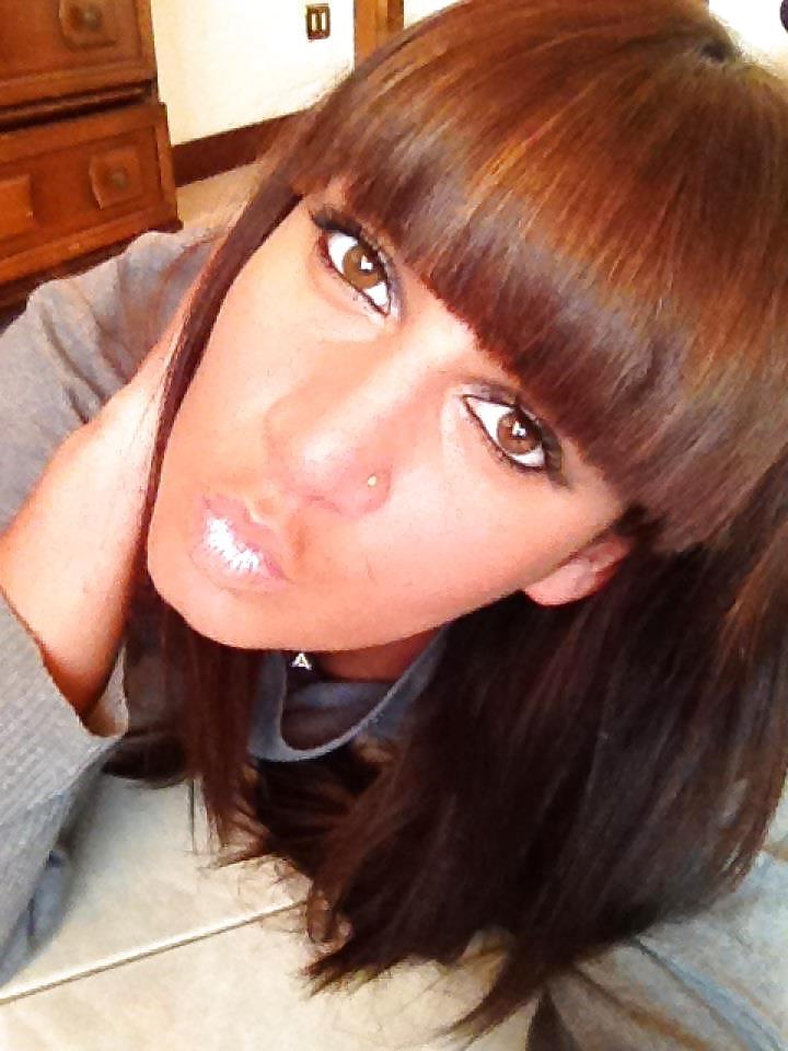 8P Italian girl: Alicia