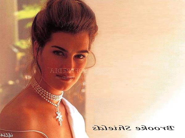 21P Brooke Shields