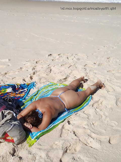 22P Exibicionista na praia
