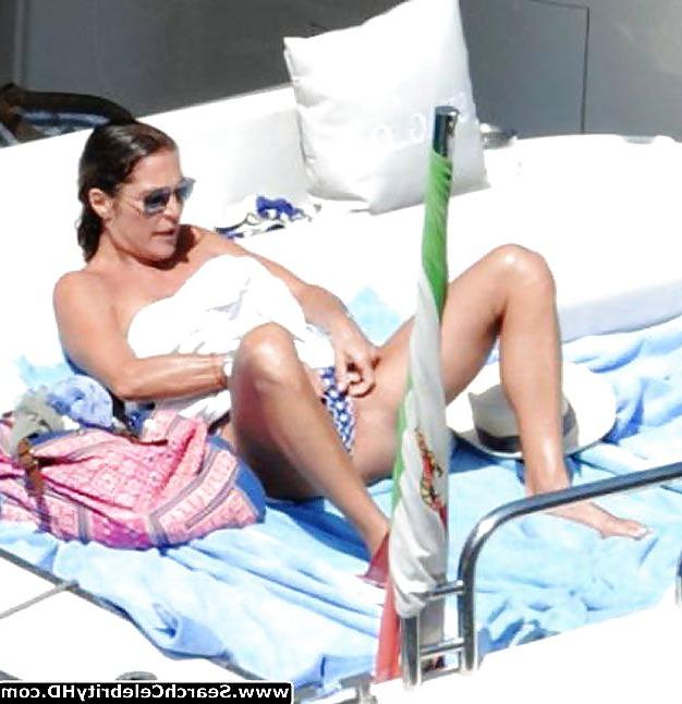 21P Fiona Swarovski Candid Topless Sunbathing Bikini Photos