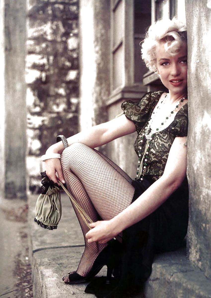 25P Stockings and Things 60