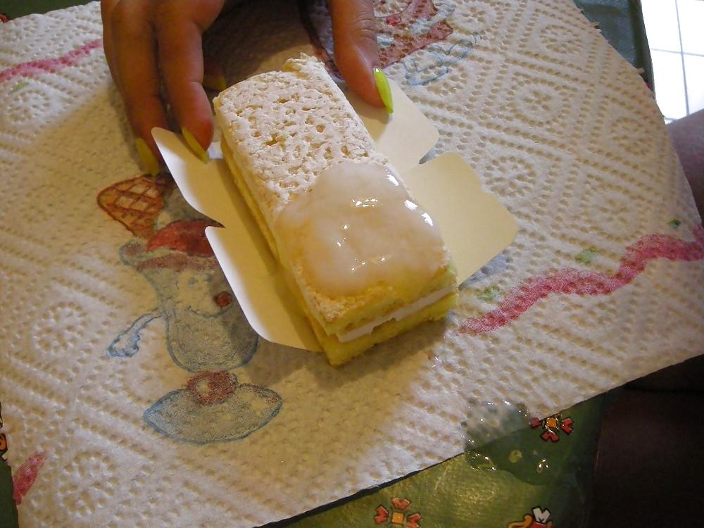 15P Cum in her food,