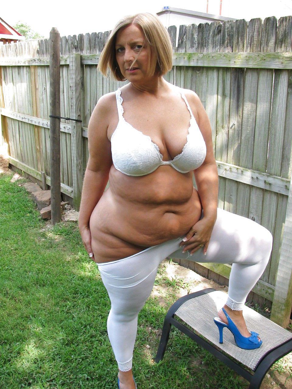 20P Mature-BBW-Ladies 271