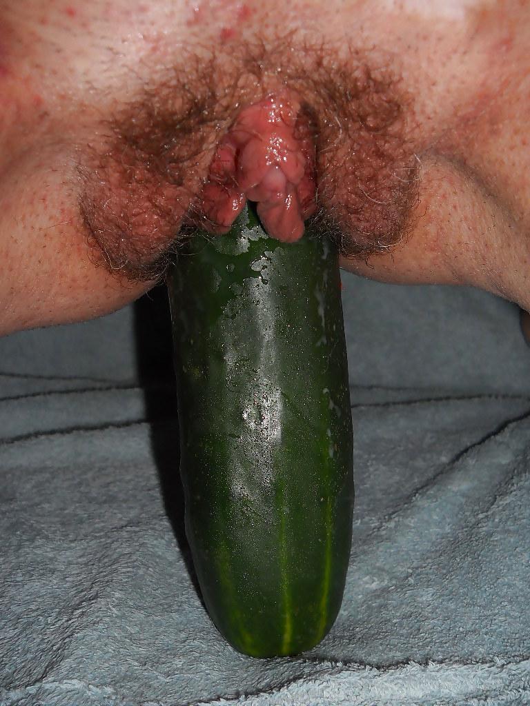 8P Cucumber fun