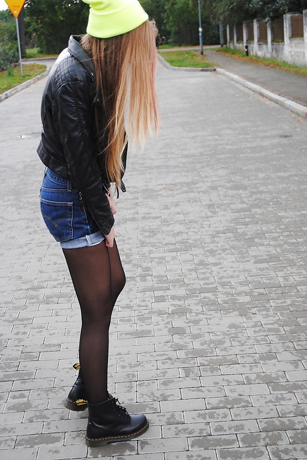 25P Outstanding hot polish blog girl
