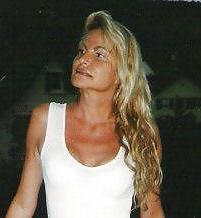 25P Ruffine (Swiss MILF)