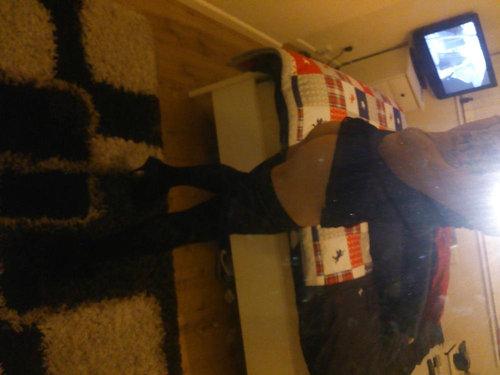 5P Me crossdressing