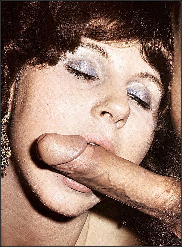 11P Two vintage couples being naughty with each other