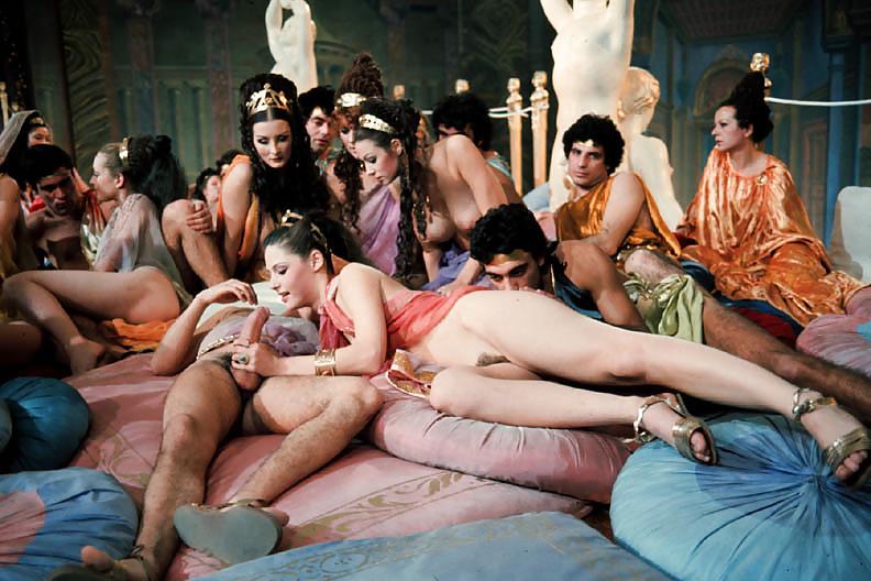 14P Caligula (1979) 