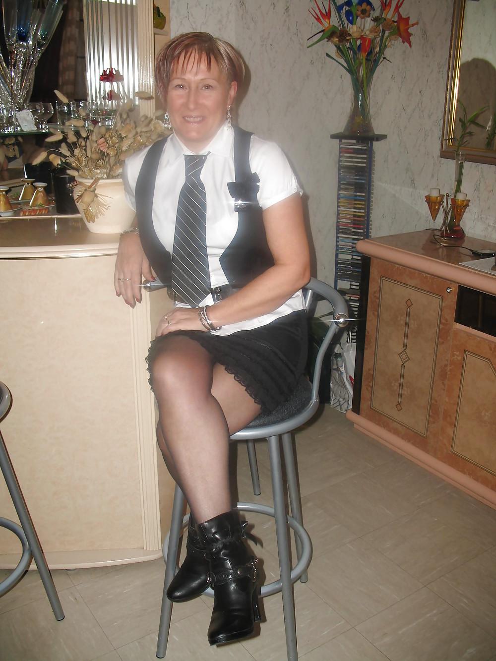 25P G I L F  Slut  19