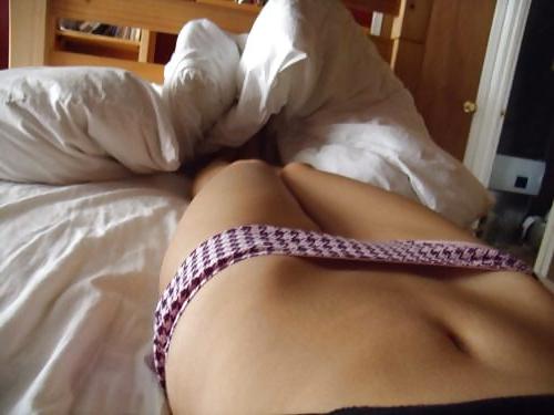 25P Amateur sexy POV self shots. 