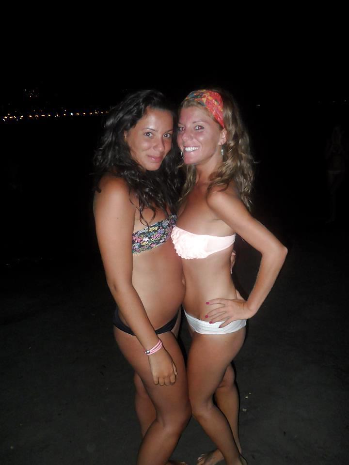 11P Italian girl: ilaria