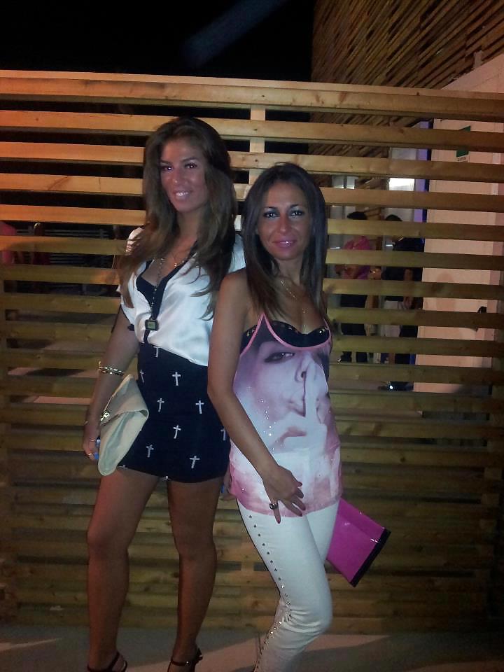 11P Italian girl: ilaria