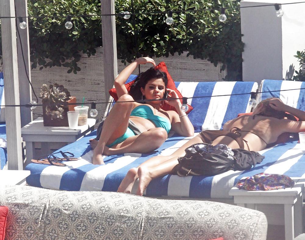 20P Celebrity feet