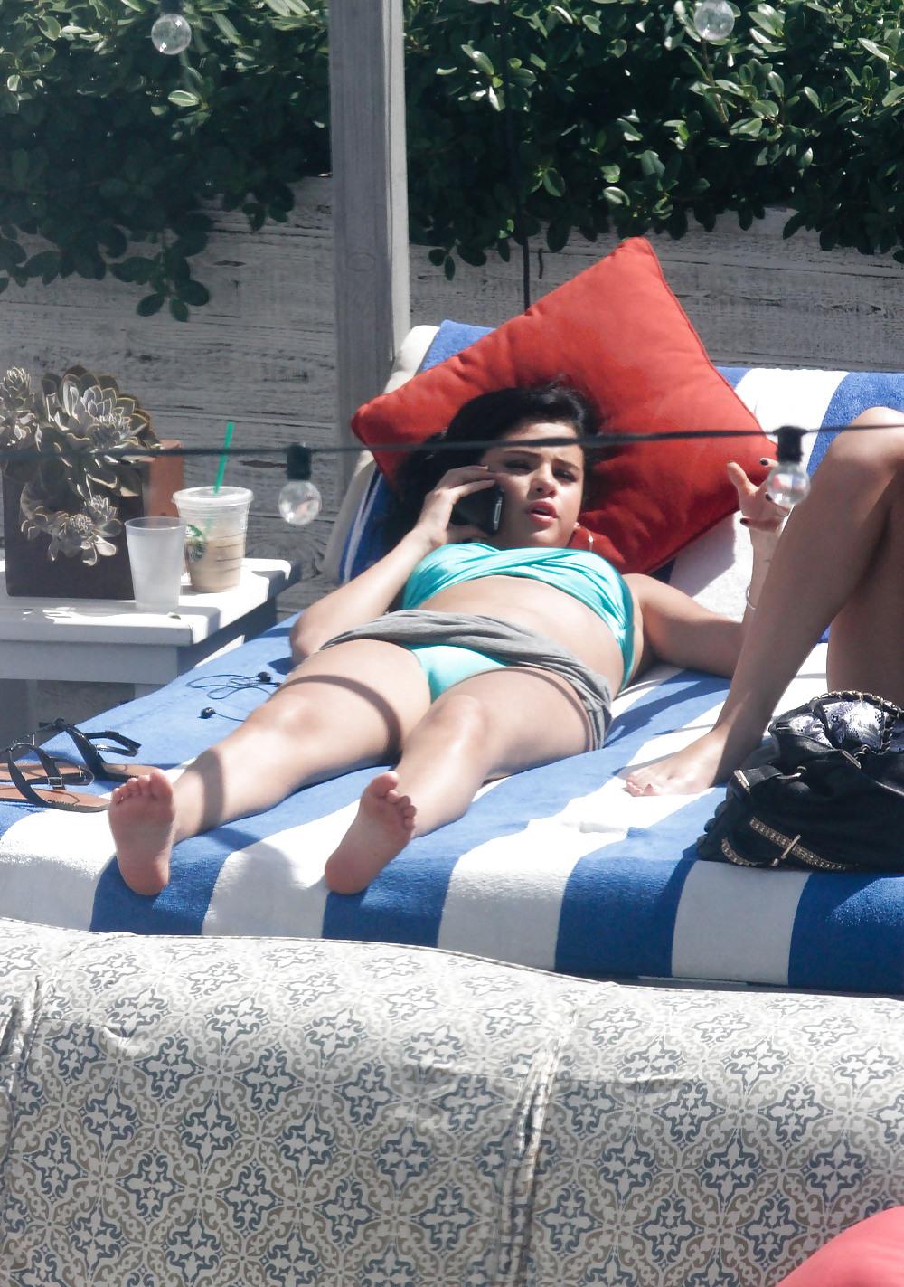 20P Celebrity feet