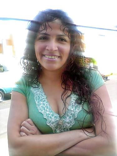 25P Mily – eine heiße lateinamerikanische MILF