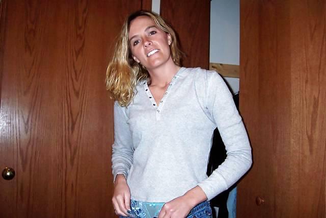 25P Blond Mature Mom