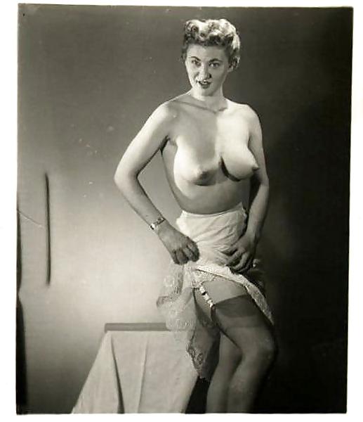 25P Retro and Vintage Lingerie and Pantyhose