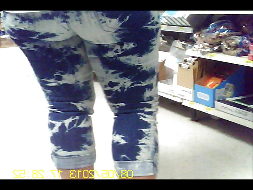 8P Plumper Ass In Funky Jeans