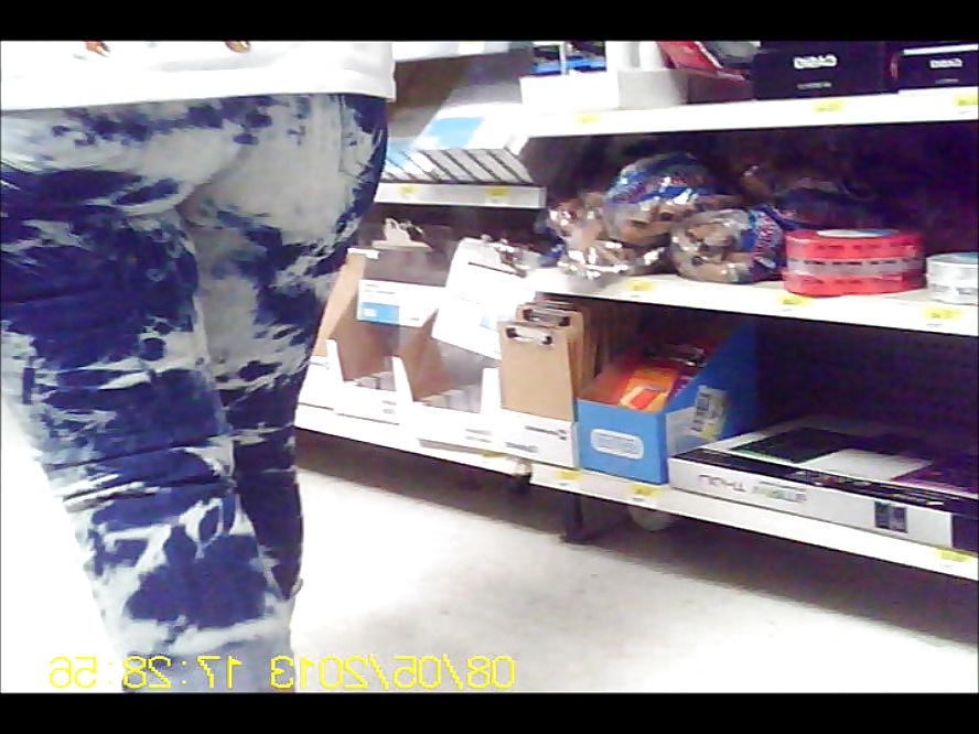 8P Plumper Ass In Funky Jeans