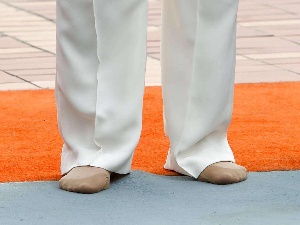 16P Angela Merkel Feet