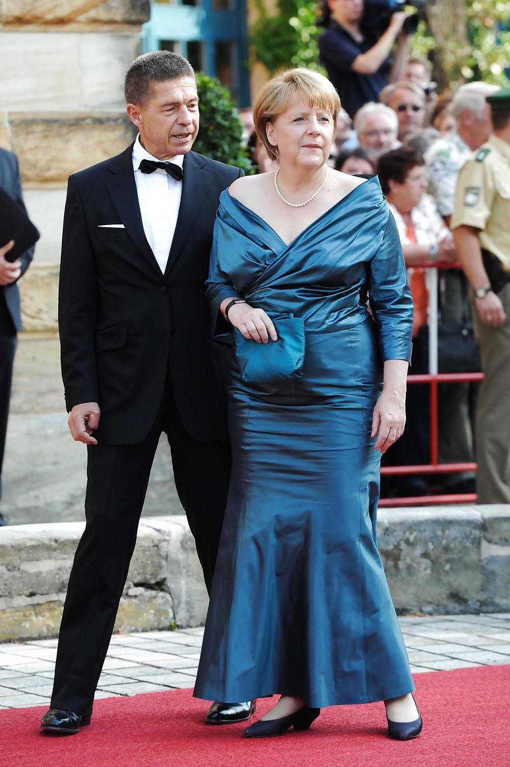 16P Angela Merkel Feet