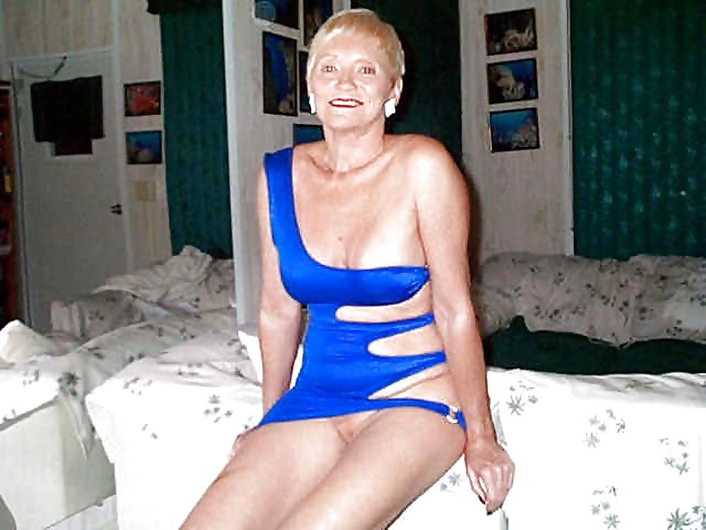 25P G I L F  Slut  18