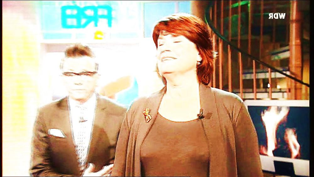 16P WDR Zimmer frei christine Westermann titten nippel oops