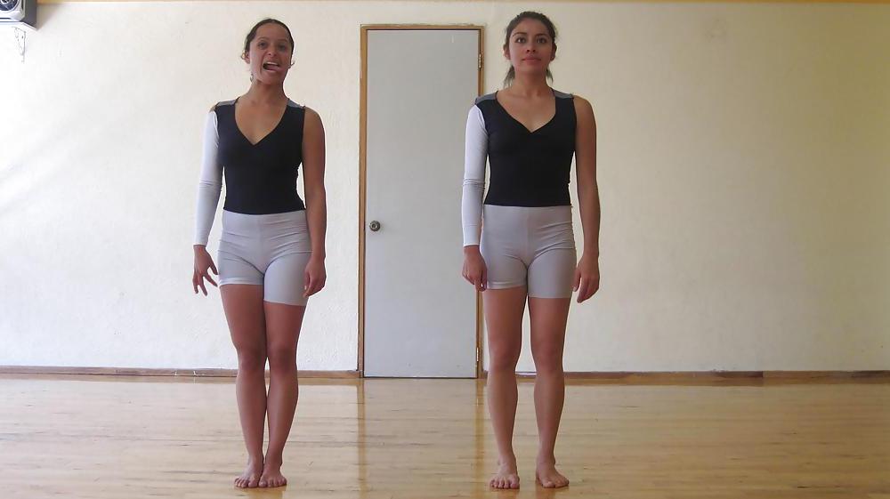 9P Dance teacher poses for nudes