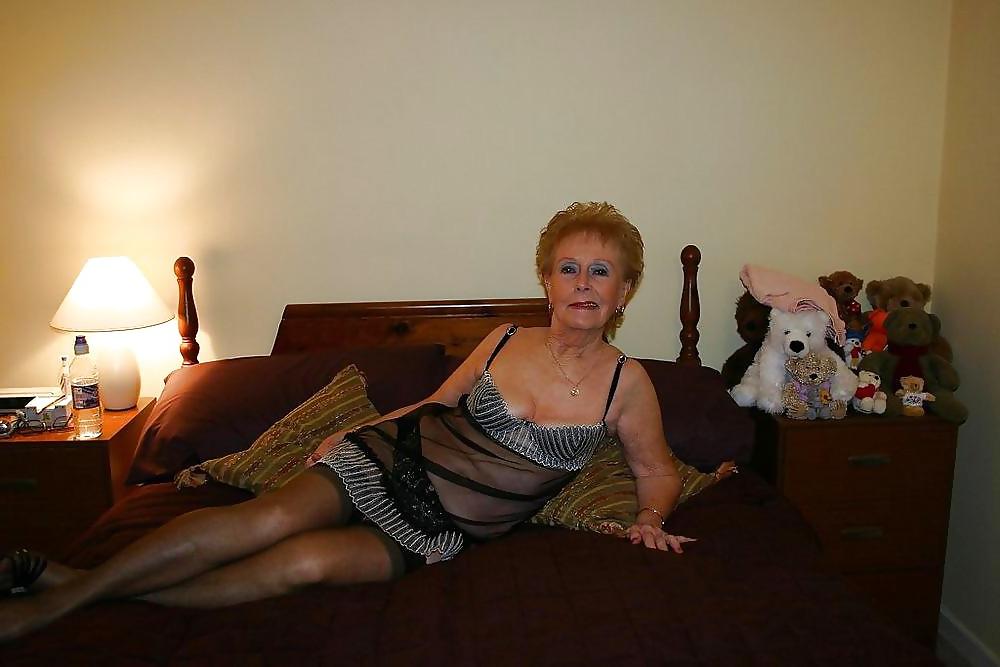 25P G I L F  Slut  4