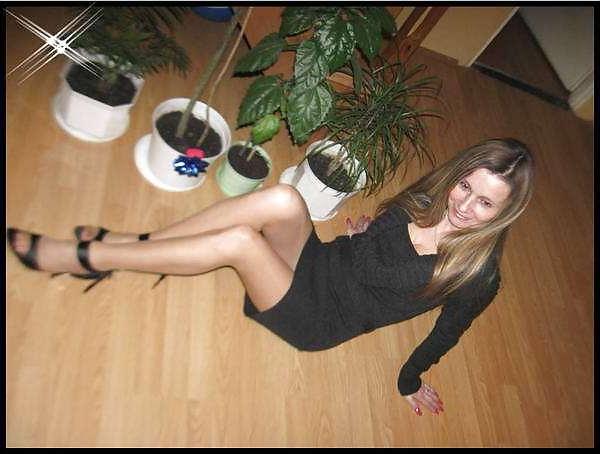 5P Exposed wife - mature MILF