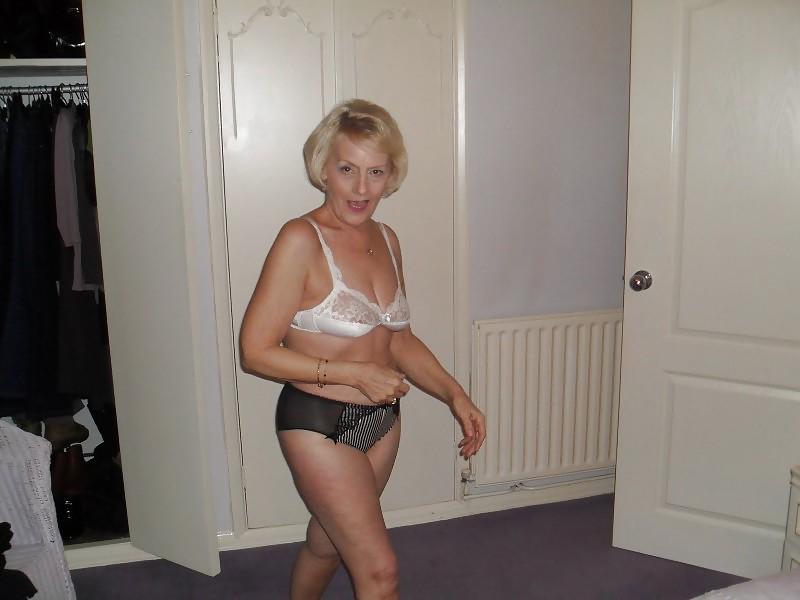 25P G I L F  Slut  1