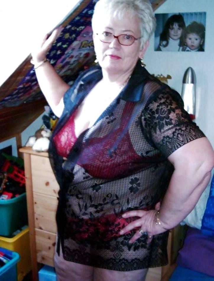 20P Mature-BBW-Ladies 327
