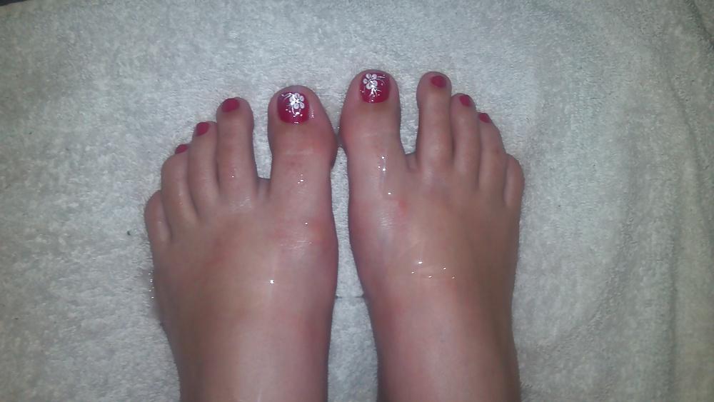 6P My feet covered in hot sticky cum