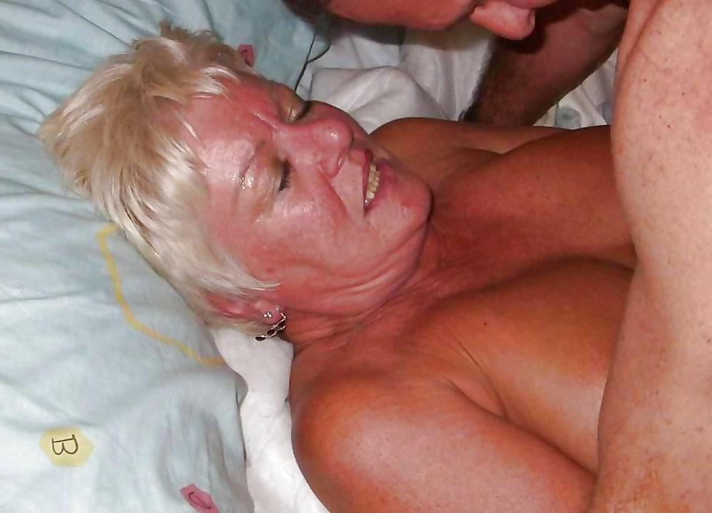 25P G I L F  Slut  15