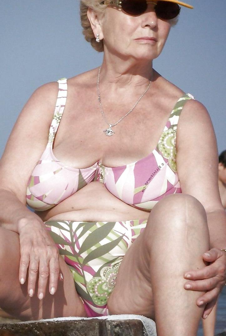 20P Mature-BBW-Ladies 323